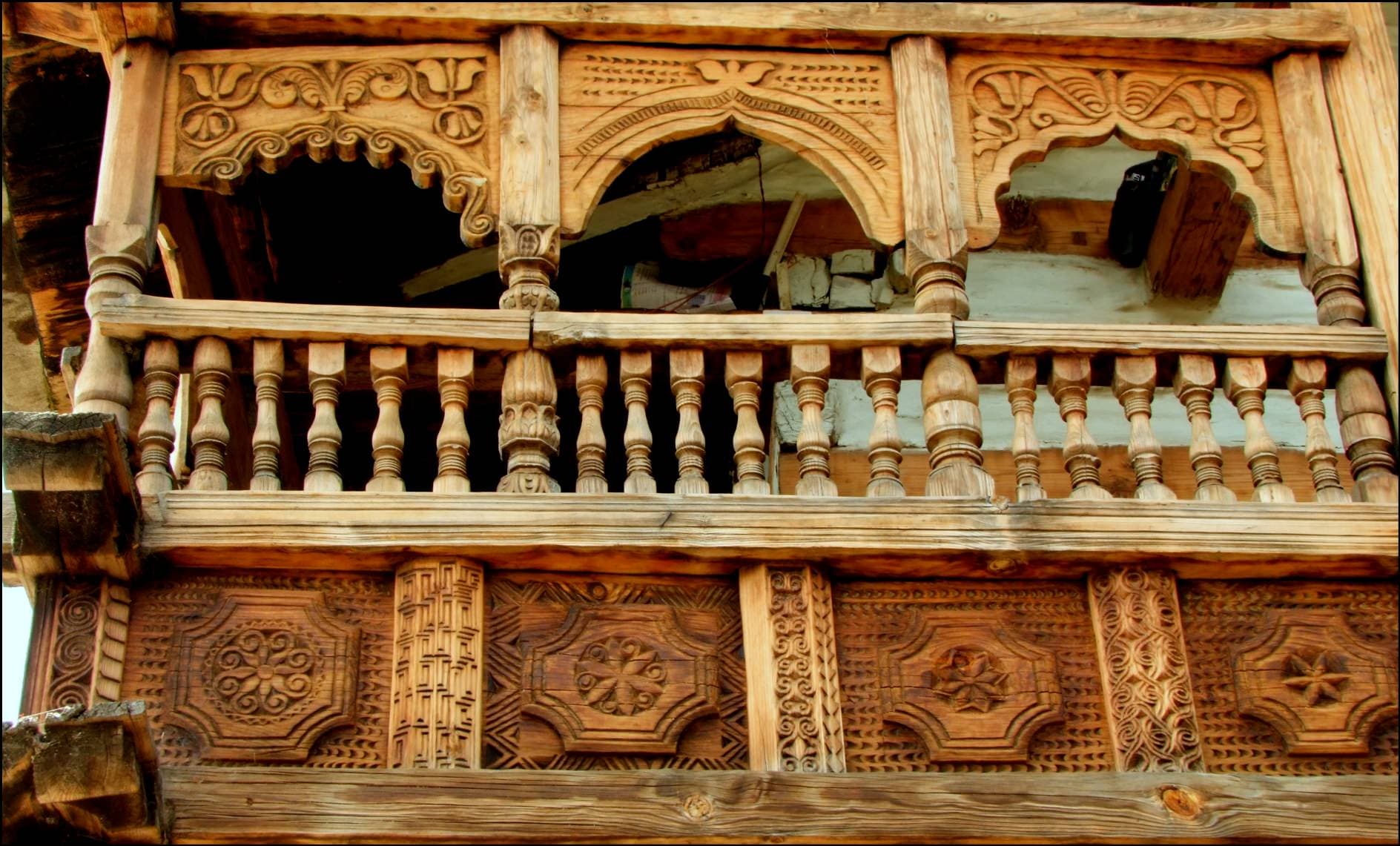Featured image for article: Carved in Cedar: The Disappearing Art of Uttarakhand’s Traditional Homes